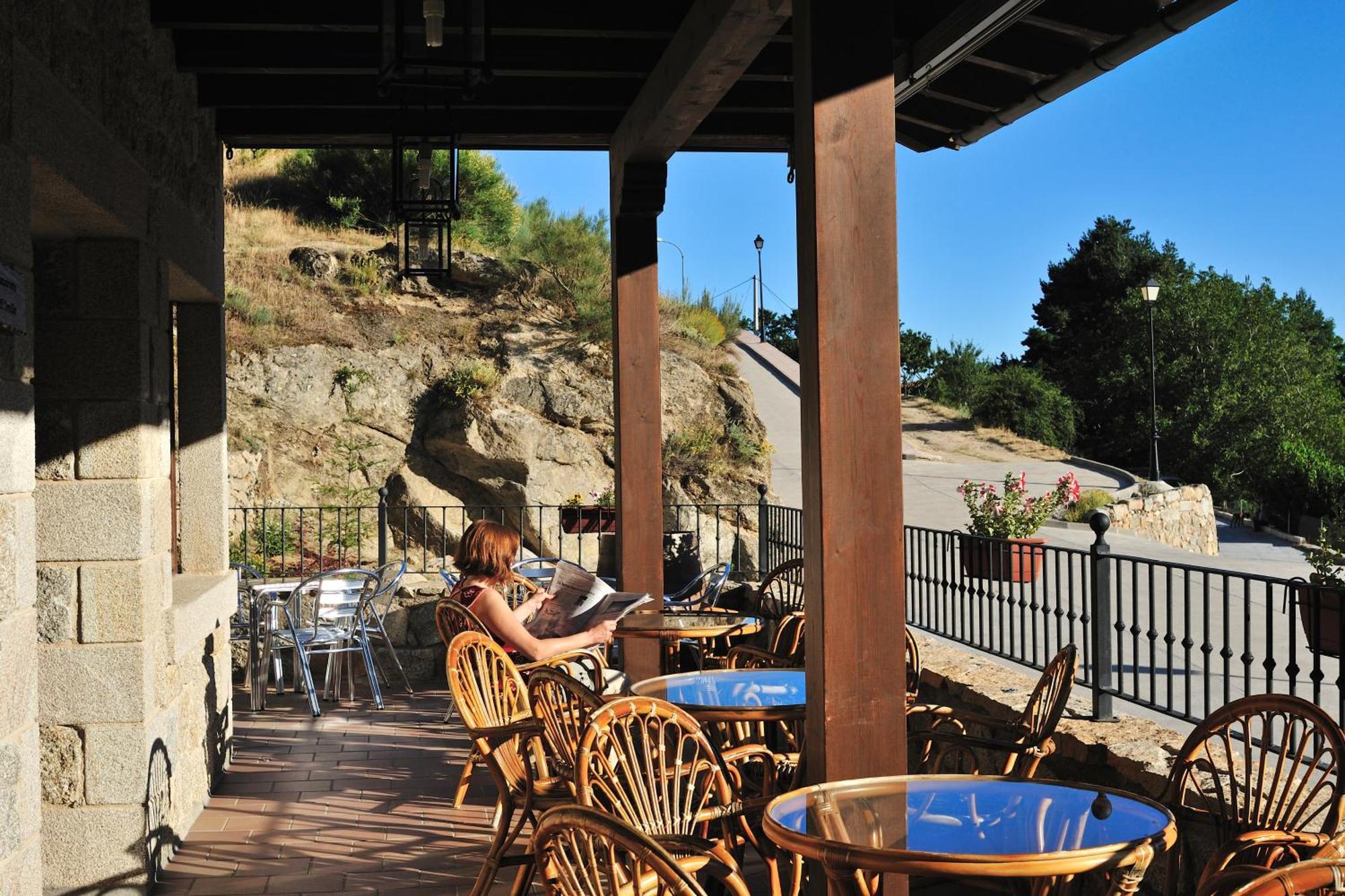 Hotel Rural Y Restaurante, Rinconcito De Gredos Cuevas Del Valle Exteriér fotografie